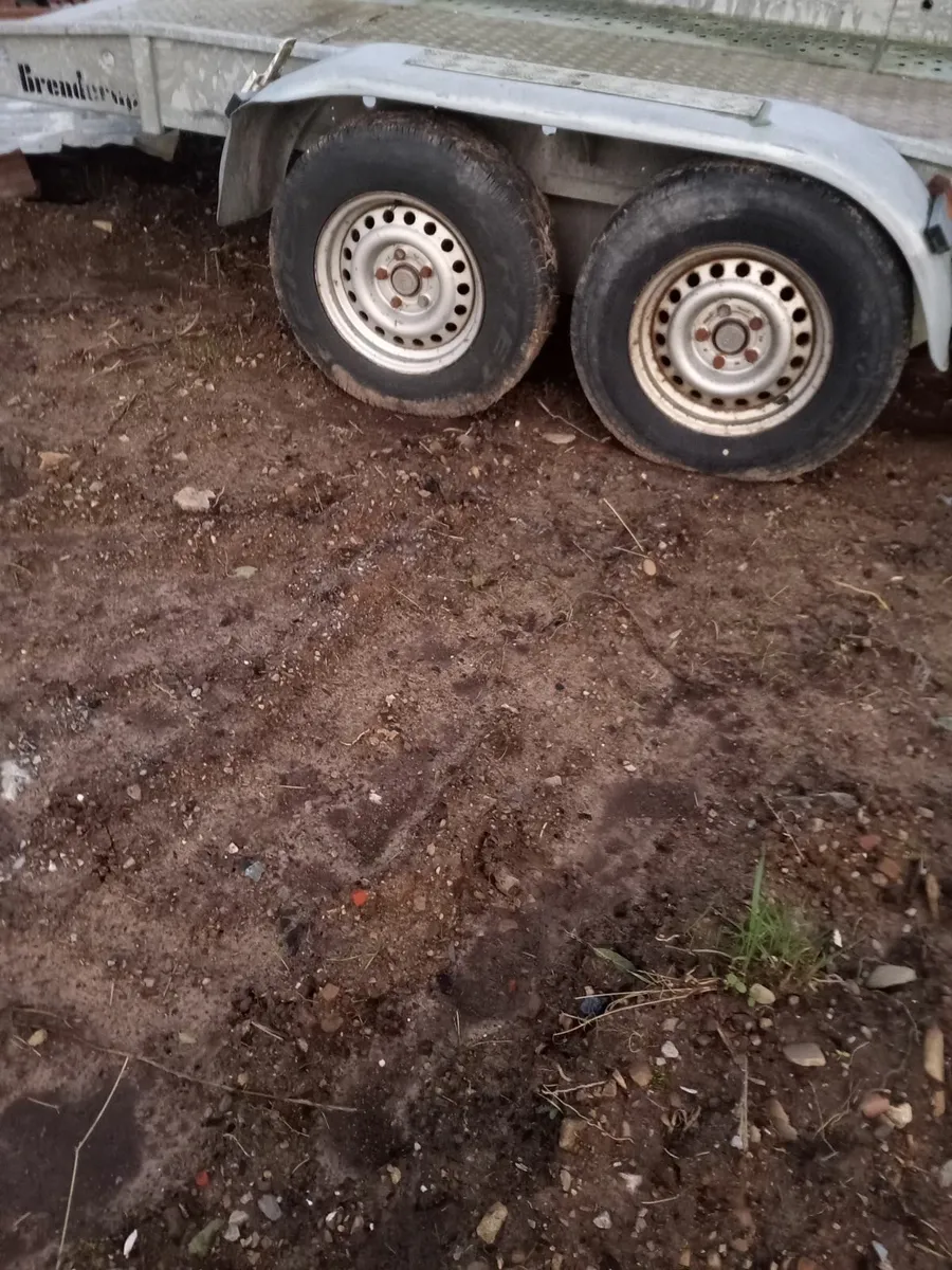 Car transporter - Image 1