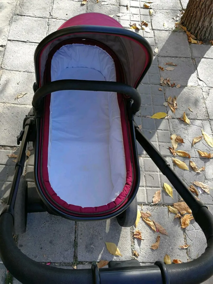 Icandy peach 3 travel system - Image 3
