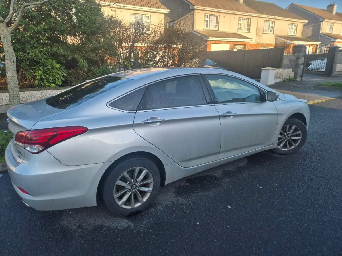 161 hyundai i40 NEEDS ENGINE. - Image 2