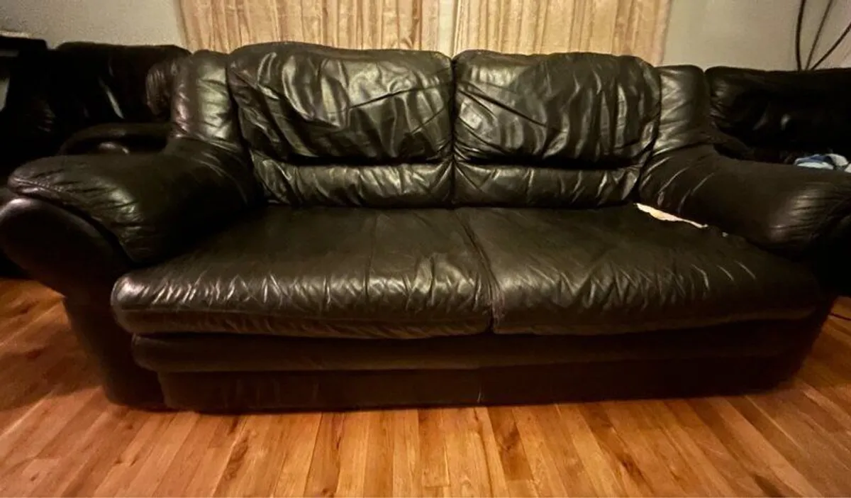 Genuine leather 3 piece couch & 2 armchairs - Image 3