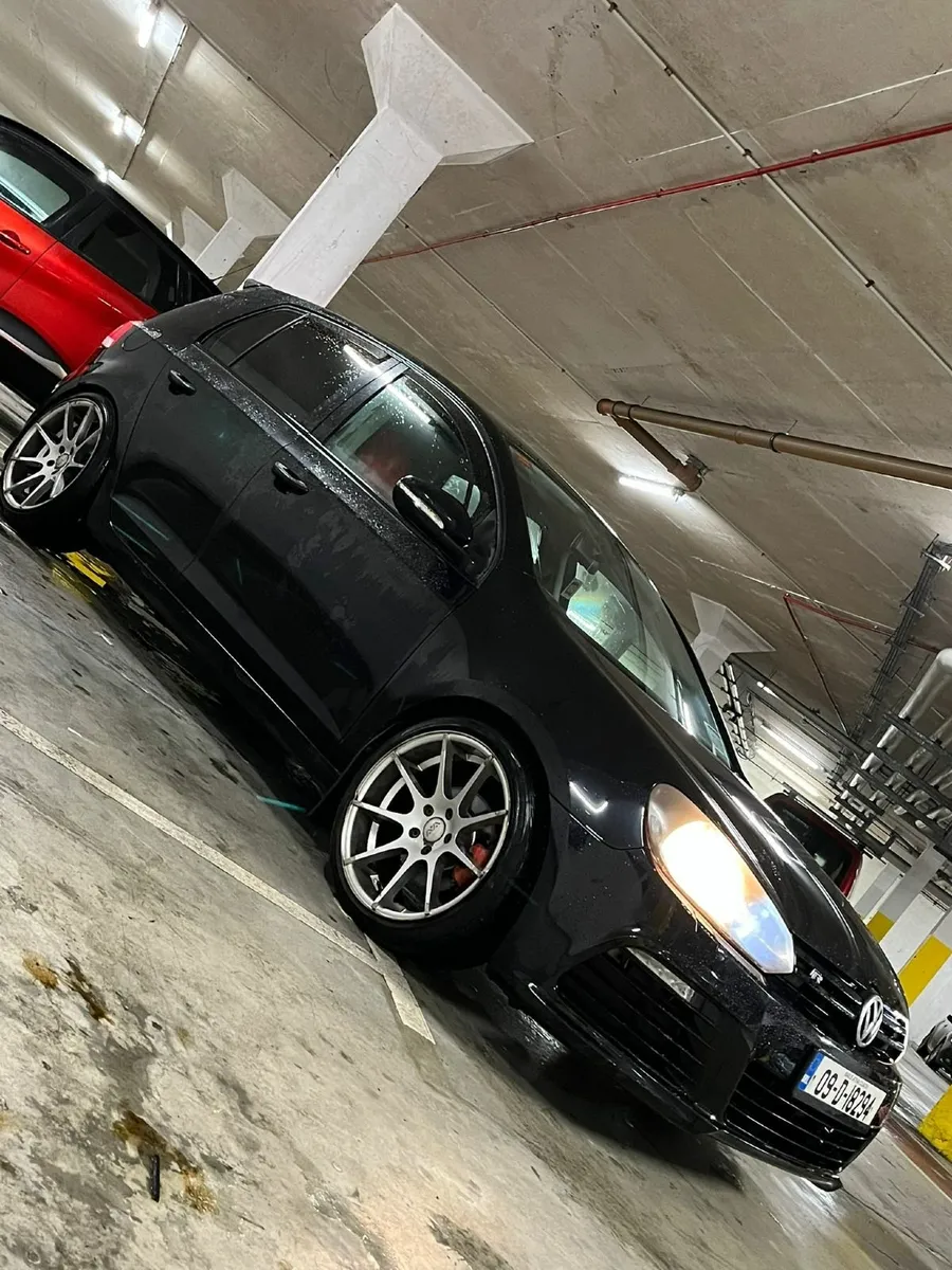 2009 Golf R - Line 2.0 ltr TDI - Image 2