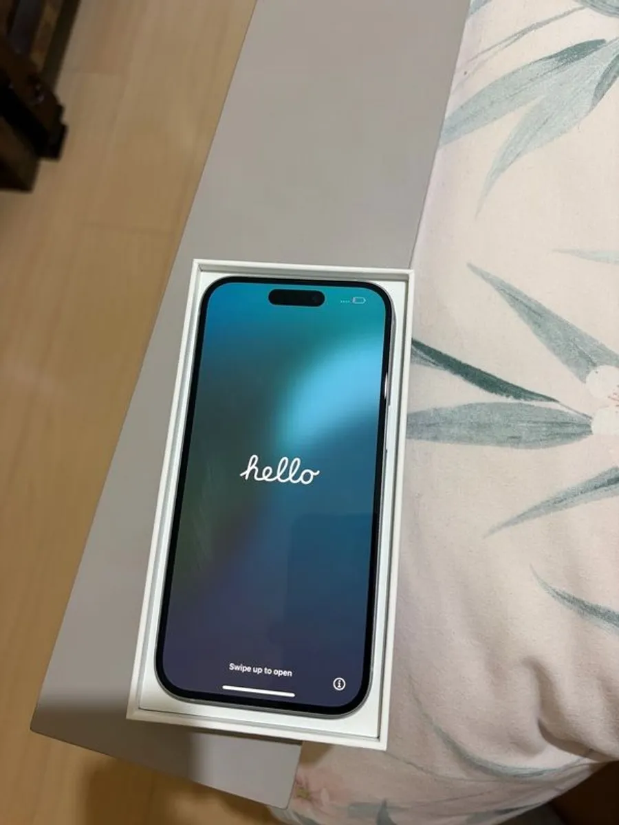 Blue iPhone 15 128gb - Image 1