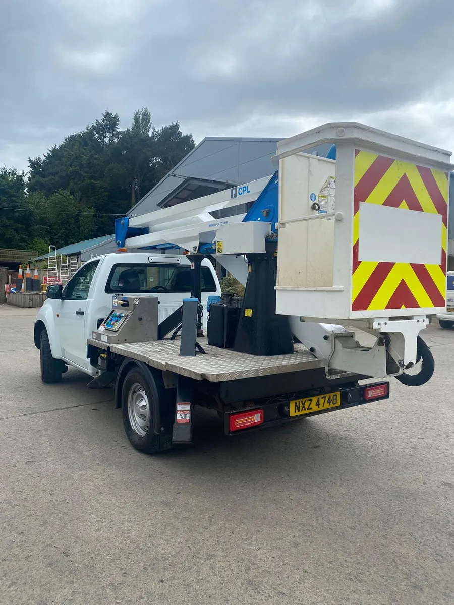 2019 ISUZU DMAX 4X4 13M CPL P130A PLATFORM LIFT - Image 4