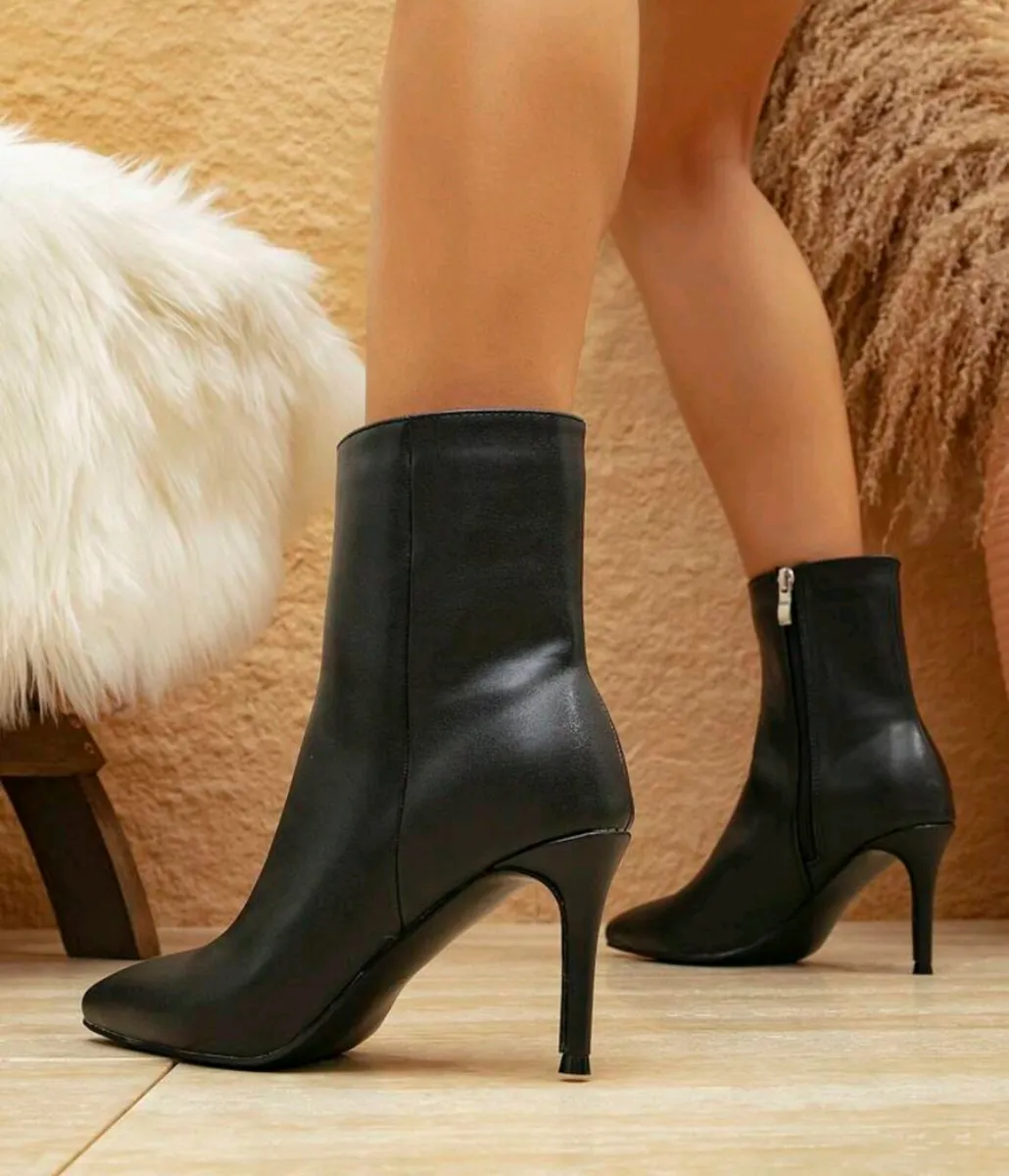 Boots size UK 2 - Image 2