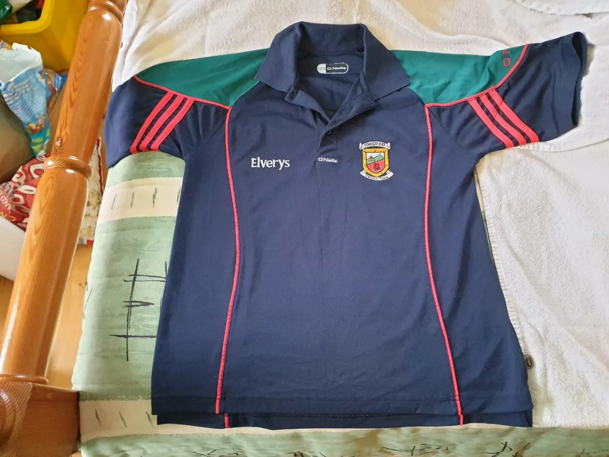 Mayo Gaelic Football Polo Shirt 2010 to 2011 - Image 1