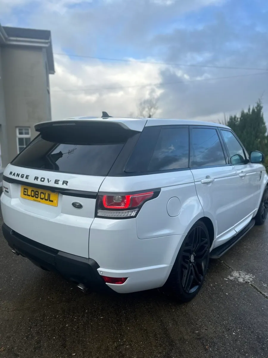 Range Rover Sport Autobiography & BMW 520 - Image 2