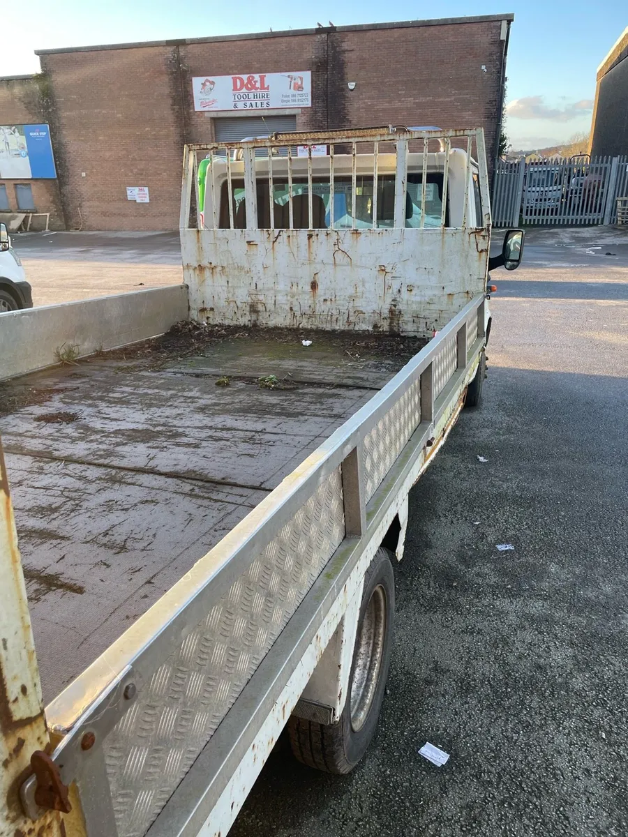 Non Runner Ford Transit Tail Lift - Image 3