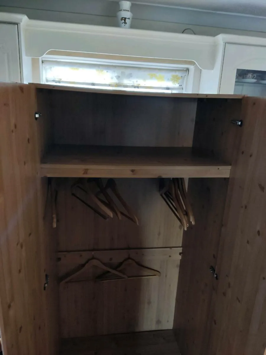 Solid Pine Wardrobe..mint condition! - Image 3
