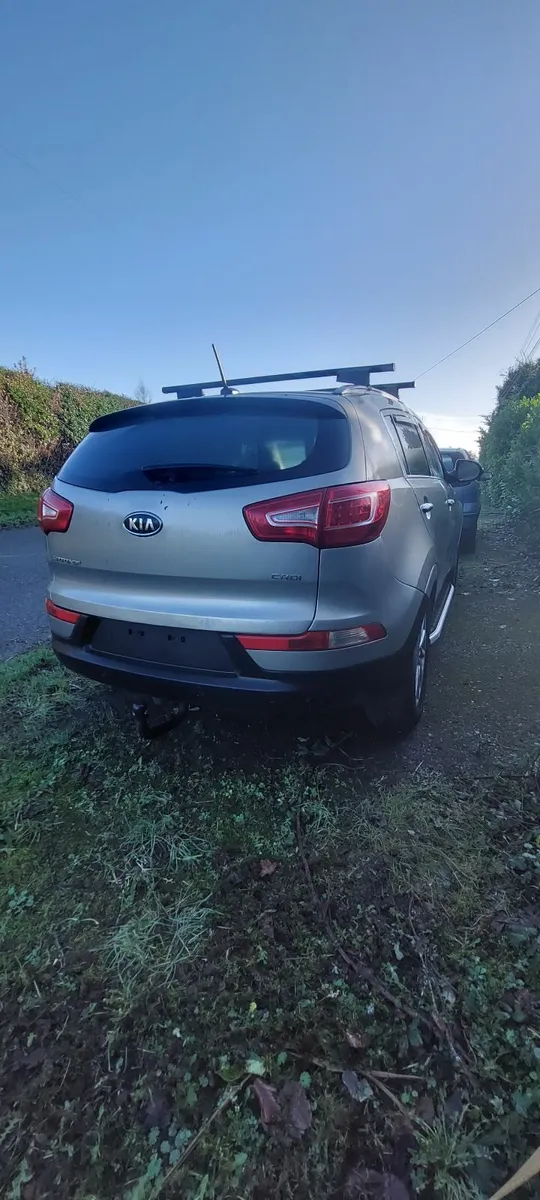 Silver 2012 Kia Sportage 2l Diesel 4×4 - Image 3