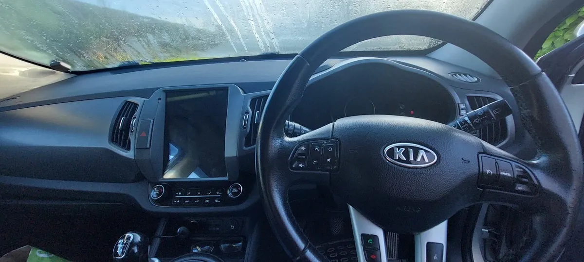 Silver 2012 Kia Sportage 2l Diesel 4×4 - Image 4