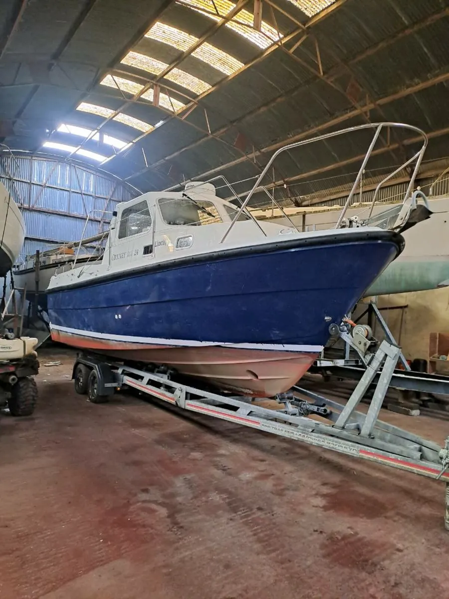 Orkney 24 Pilothouse - Image 1