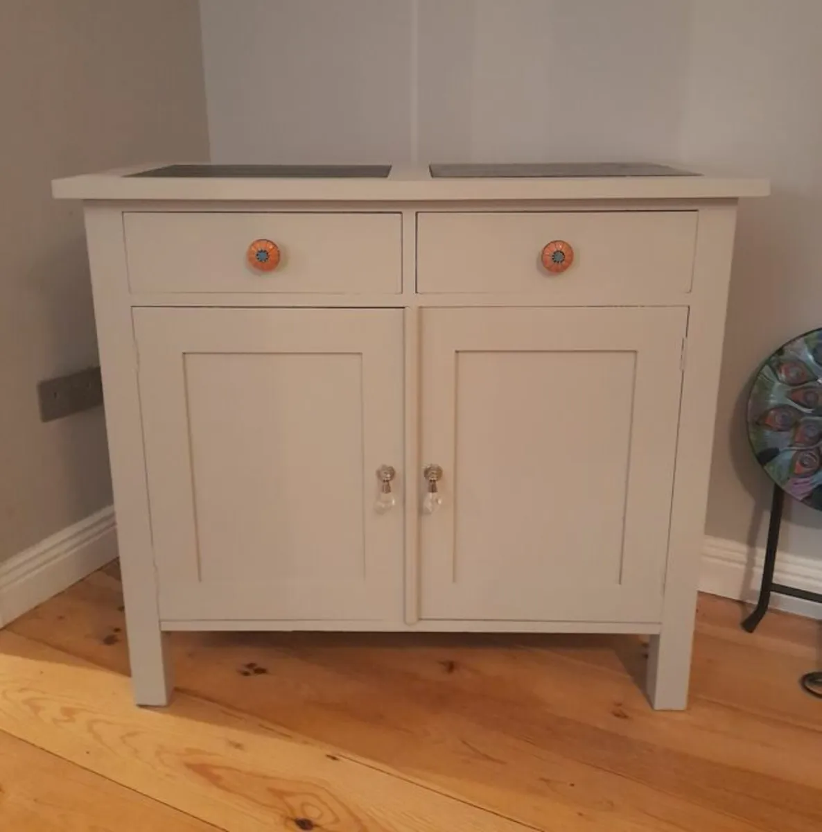 Cabinet / Sideboard - Image 1