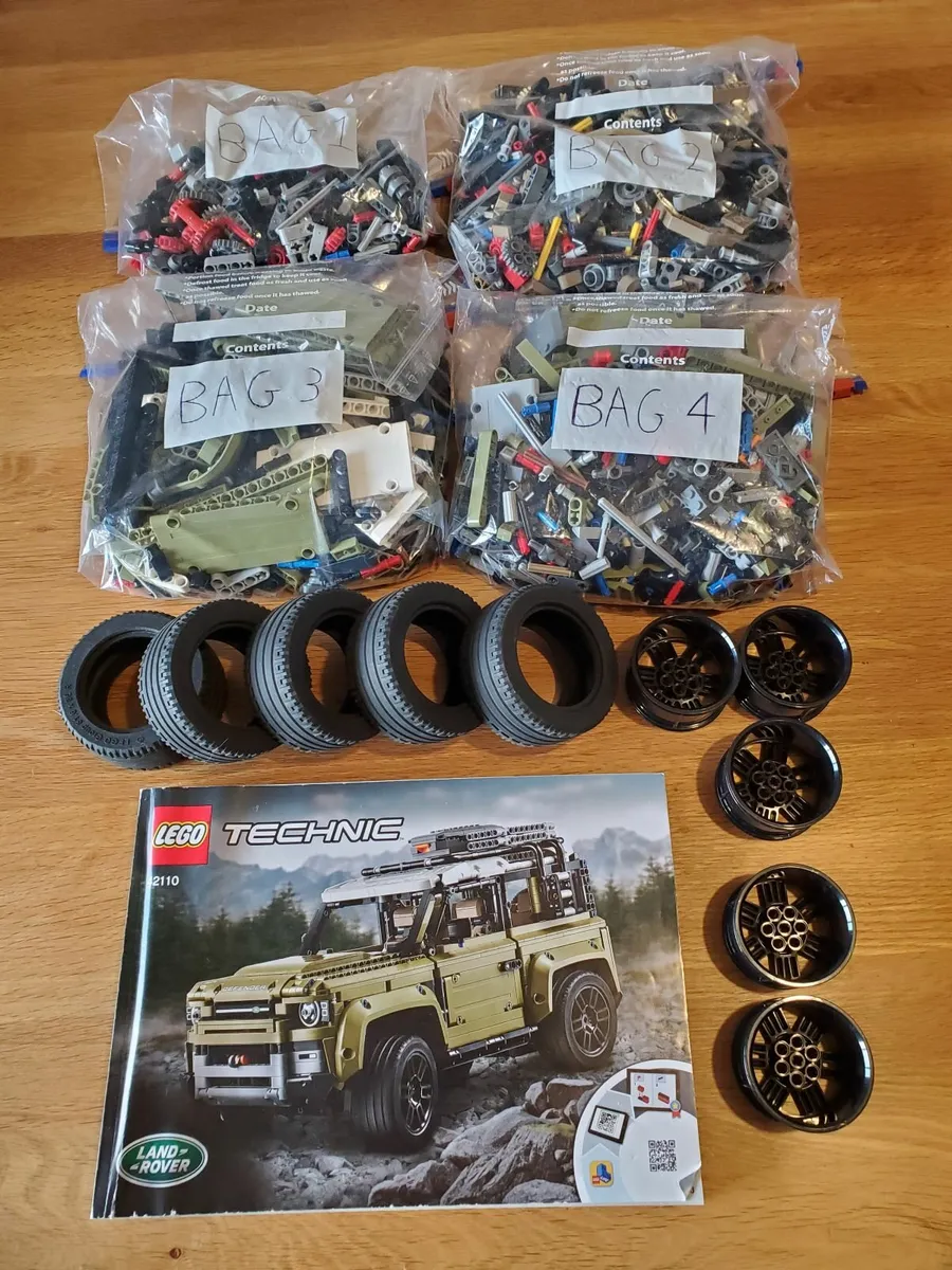 Technic Lego Land Rover Defender Set - Image 4