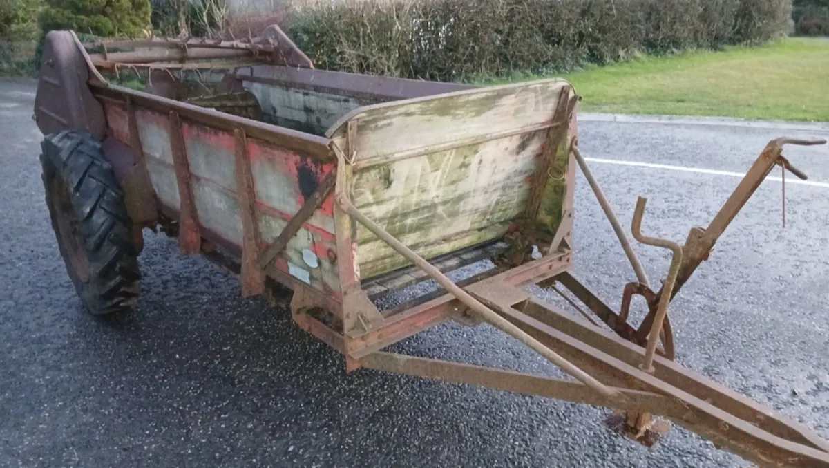 Ferguson Dung Spreader - Image 2