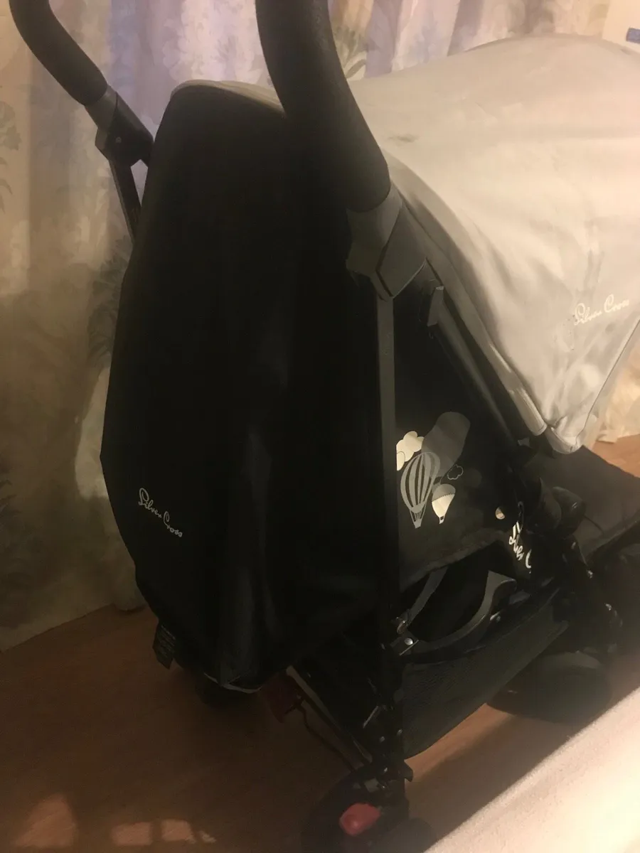 Silver Cross-Pop Stroller & footmuff - Image 1