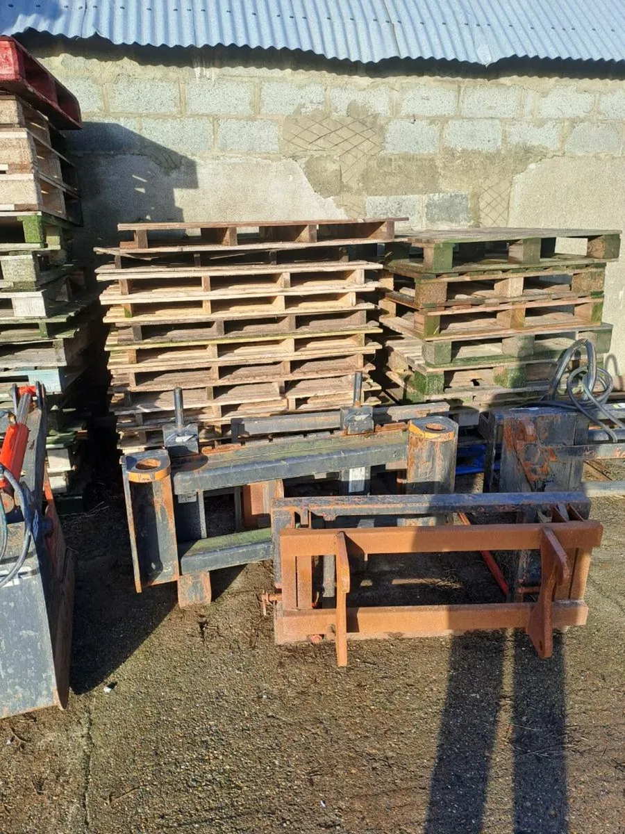 Pallets - Image 1