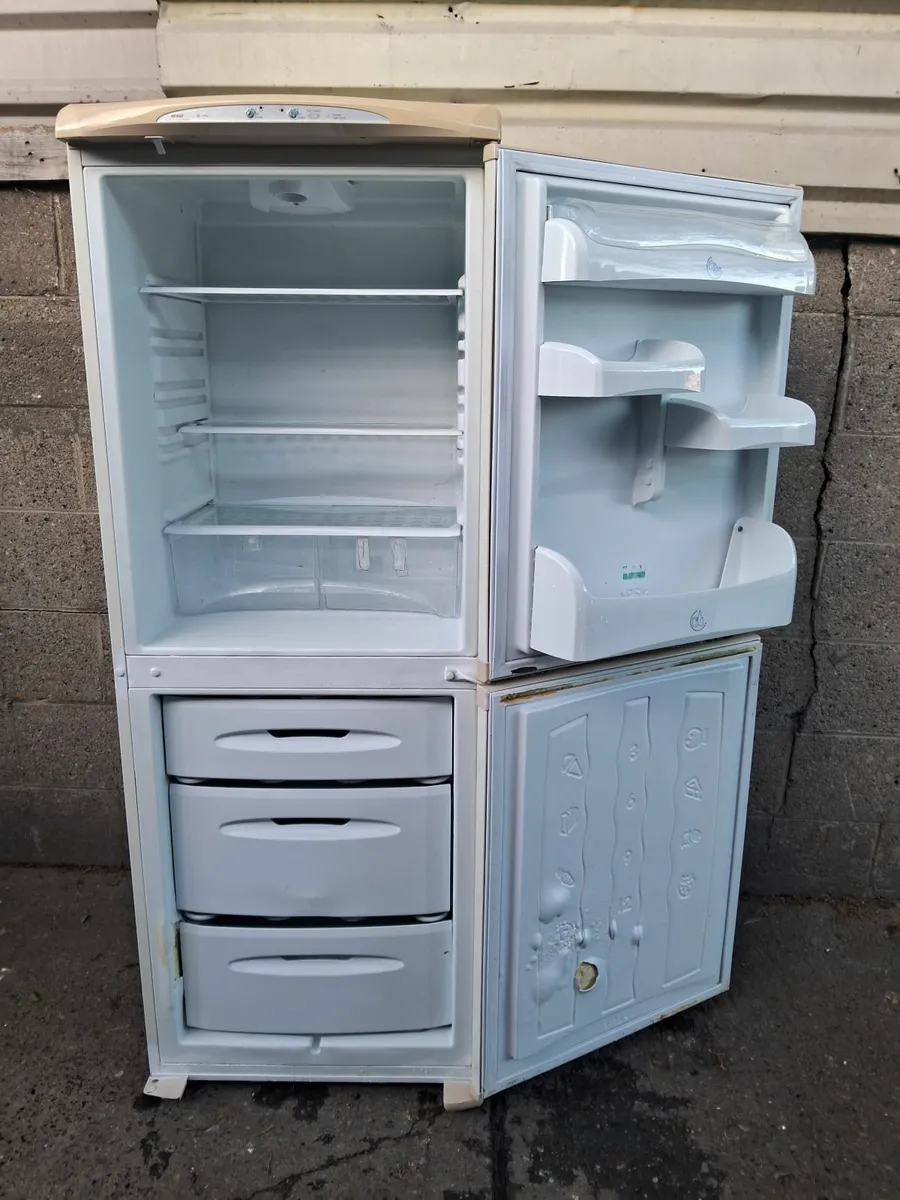 0874085106 FRIDGE AND FREEZER - Image 2