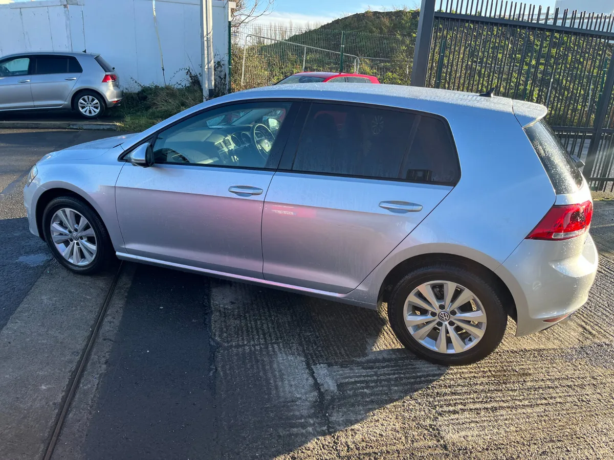 Volkswagen Golf 2015, 1.2 TSI 5DR AUTO LOW KMS - Image 3