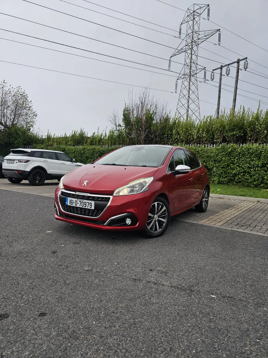 Peugeot 208 2016 Automatic - Image 3