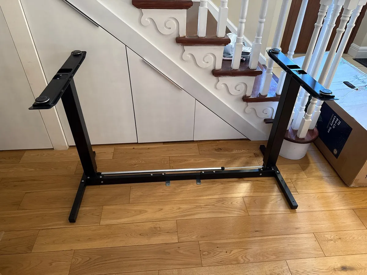 Height adjustable desk frame