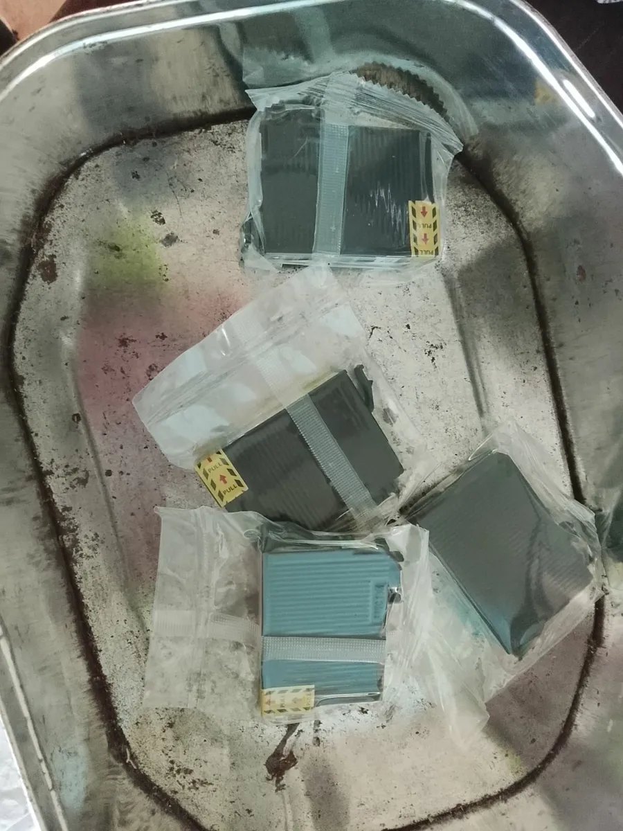 INK CARTRIDGES - Image 3