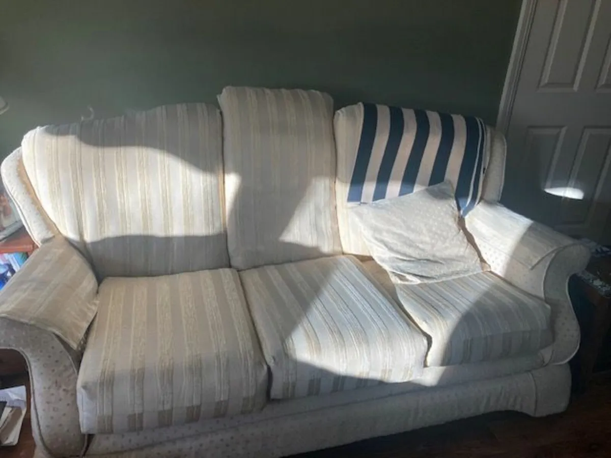 3 piece sofa & foot rest - Image 2