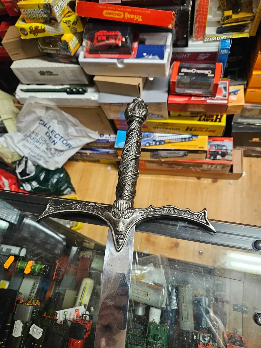Vintage Looking Sword - Image 4
