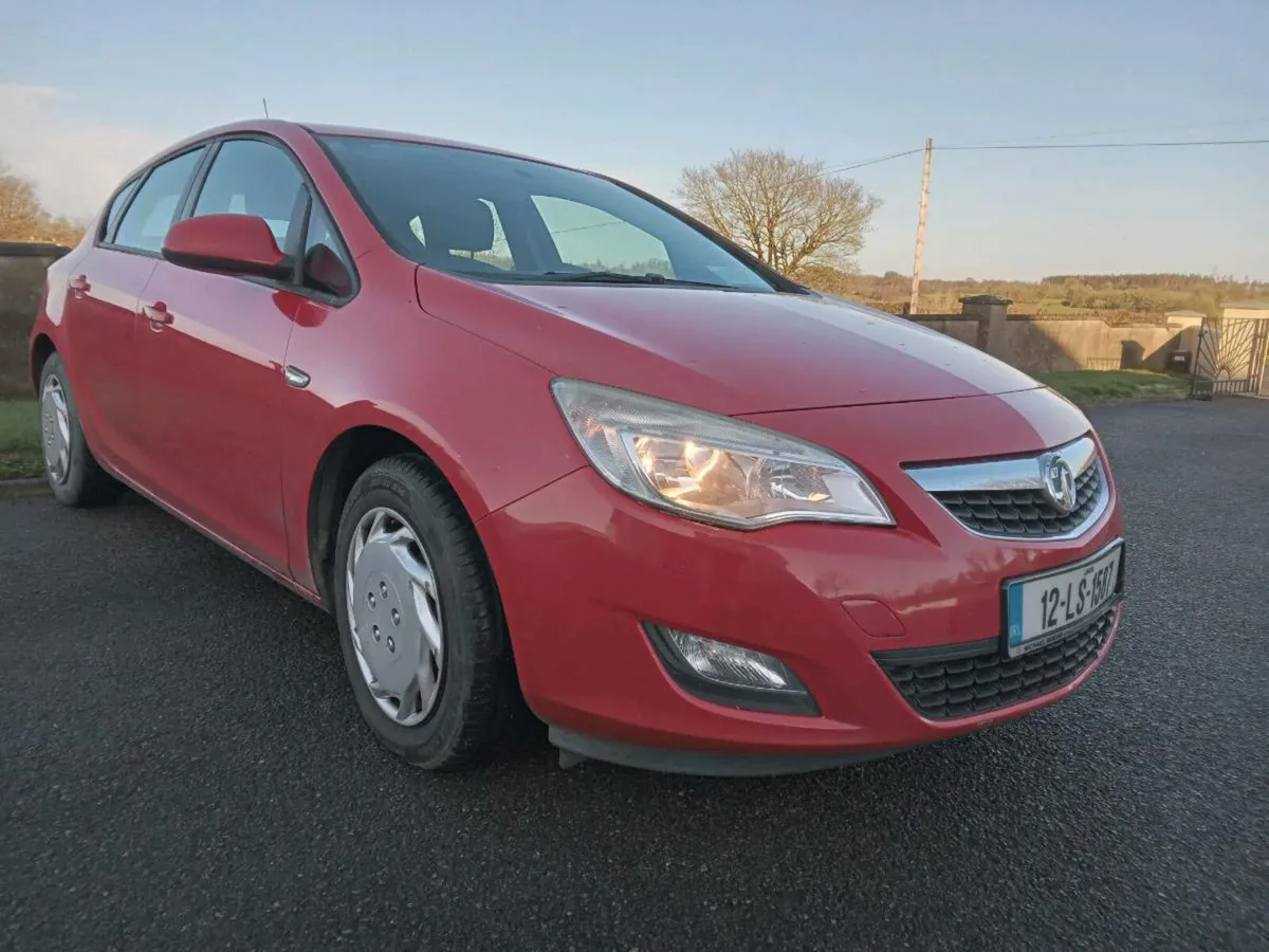 12 Astra 1.2Diesel NCT 13/10/26 192500 ml - Image 1