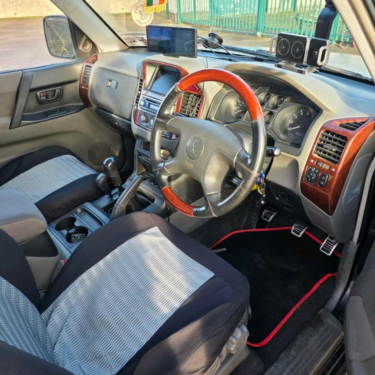 2x Mitsubishi Pajero SWB /READ Full ADD - Image 3