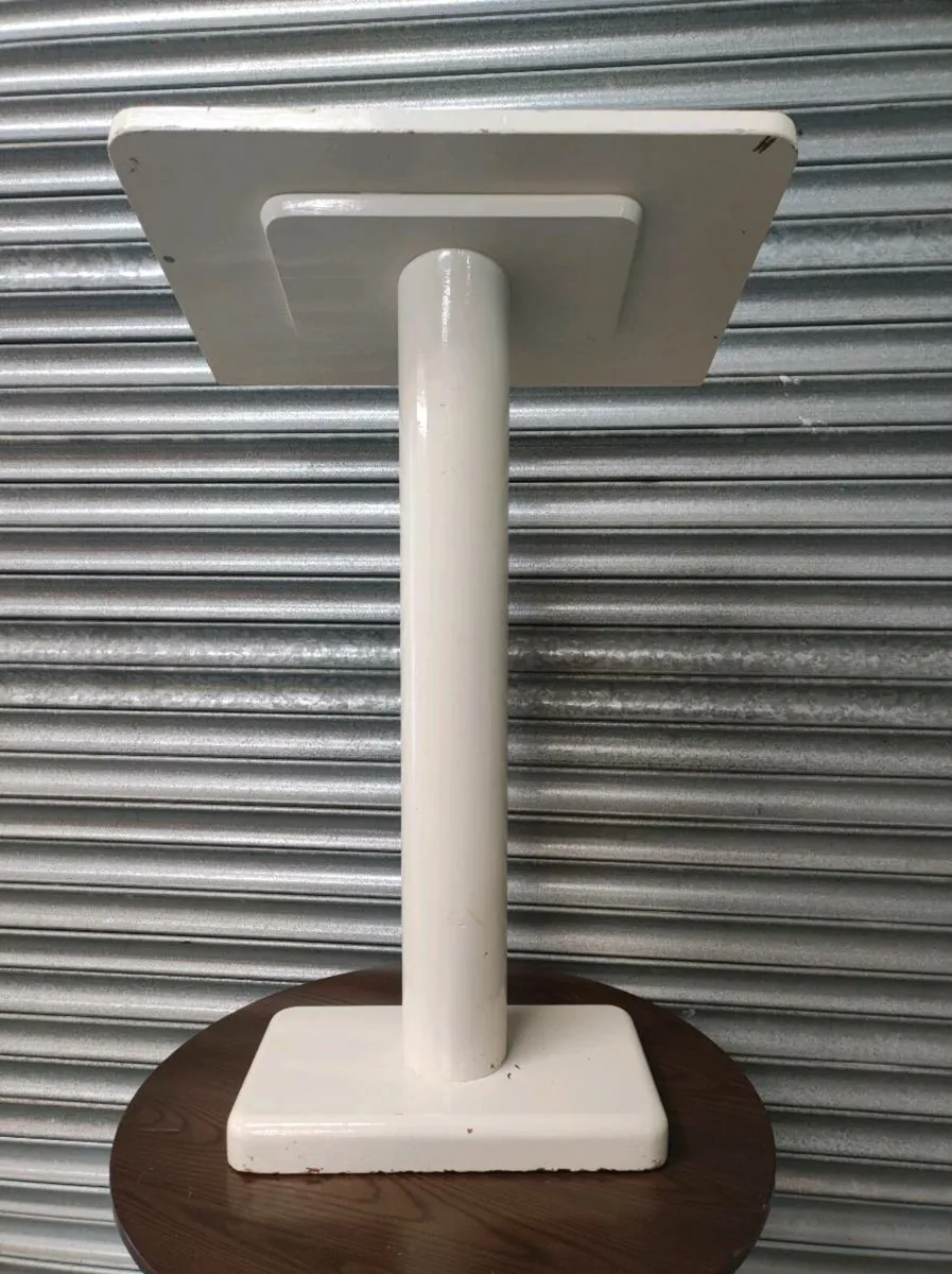 Various 1960's/70's vintage film arts props - Image 1