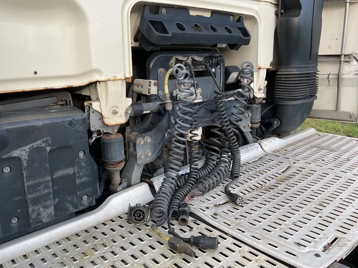 2017 DAF XF 460 Tractor Unit For Auction - Image 3