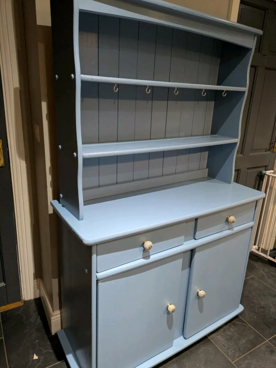Kitchen dresser - Image 1