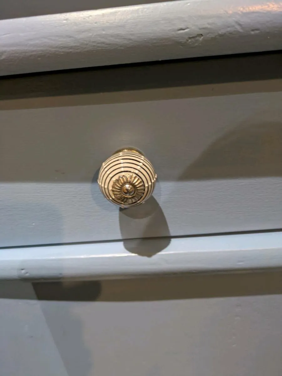 Kitchen dresser - Image 3