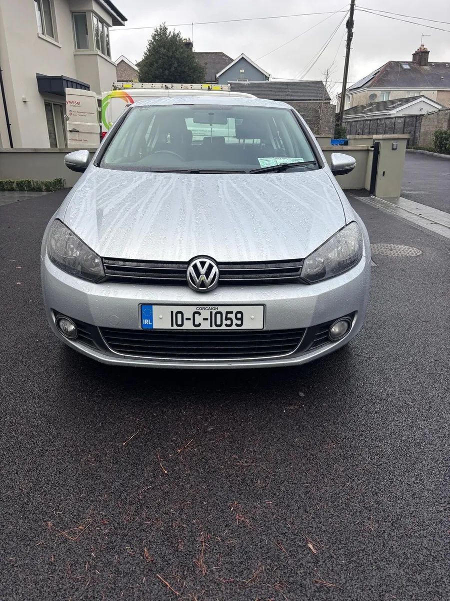 2010 TSI comfortline Golf - Image 1