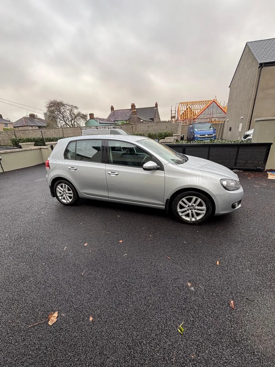 2010 TSI comfortline Golf - Image 2