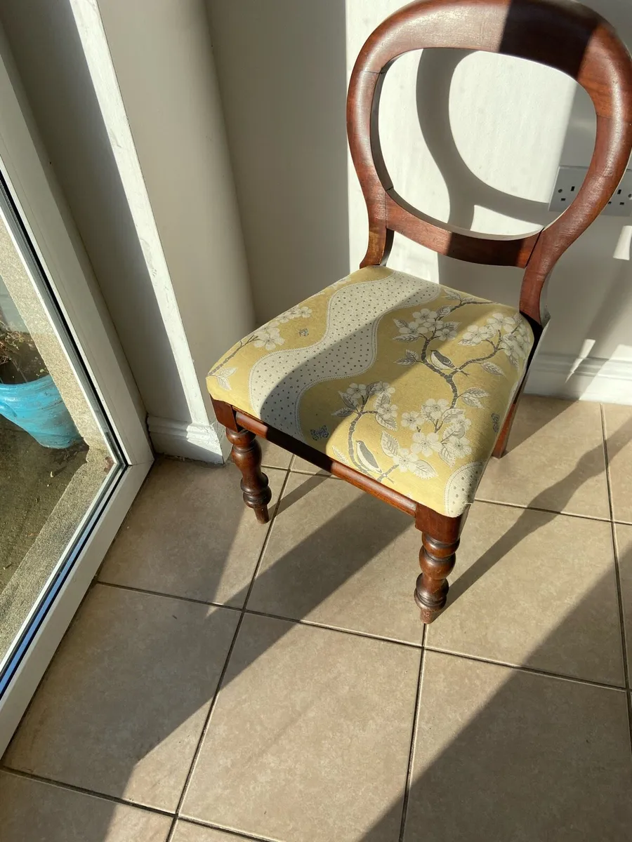 Kitchen /Bedroom vintage chairs - Image 2