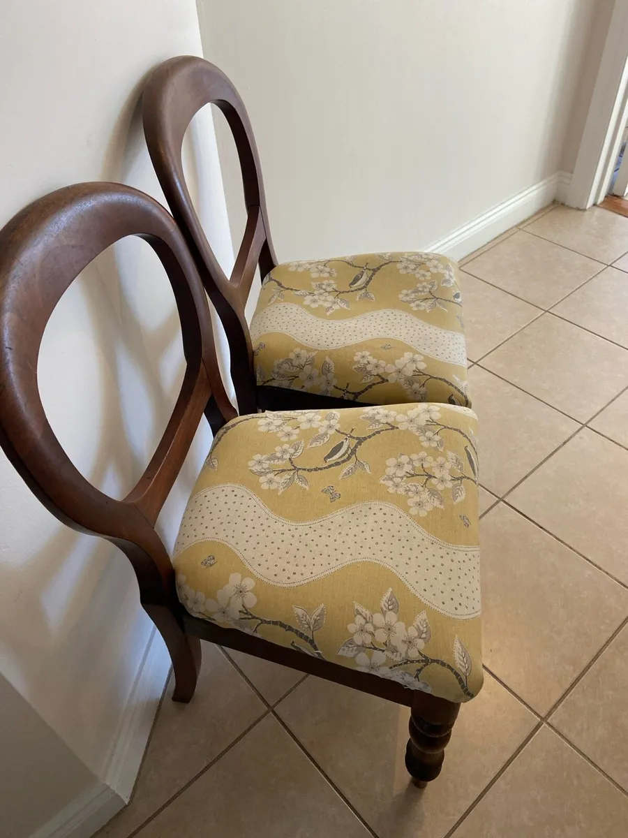Kitchen /Bedroom vintage chairs - Image 3