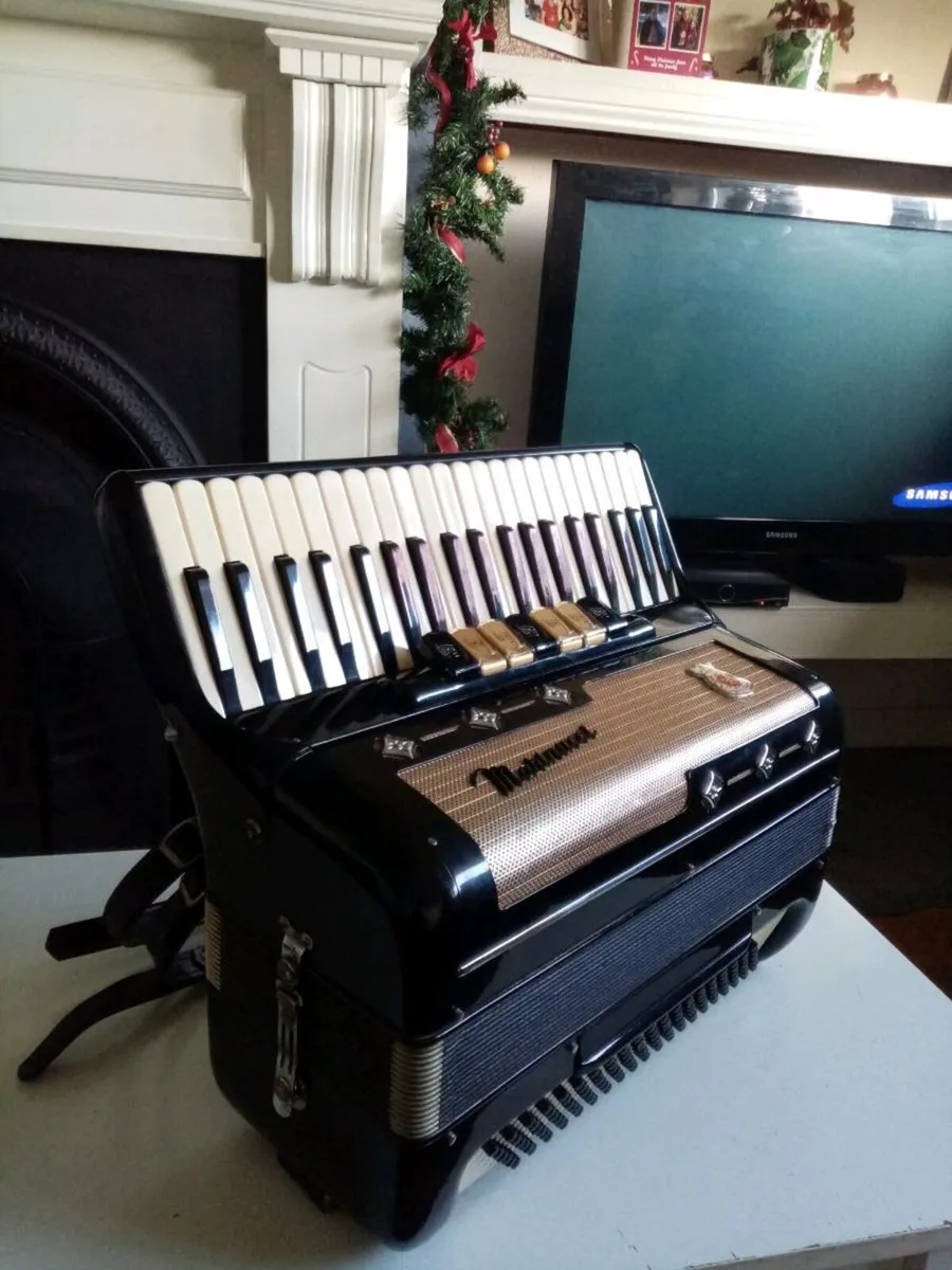 Marinucci Full Size Accordion - Image 3