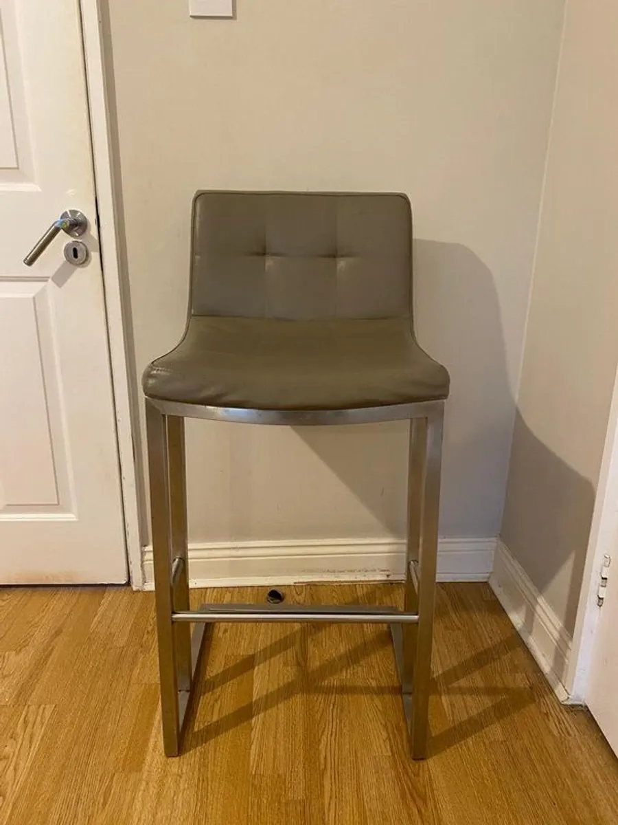 Beige leather stools - Image 2