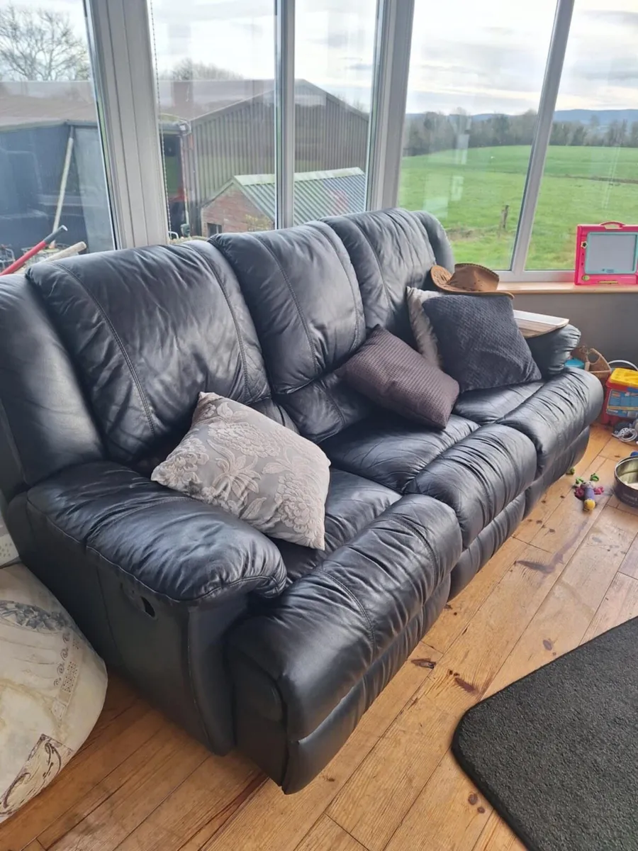 3 seater recliner