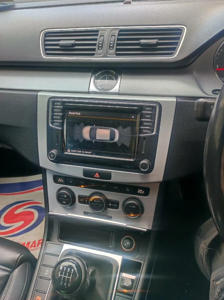 2015 VW Passat cc - Image 2