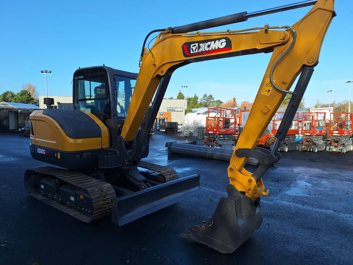 2025 XCMG  Excavator c/w Bucket For Auction - Image 2