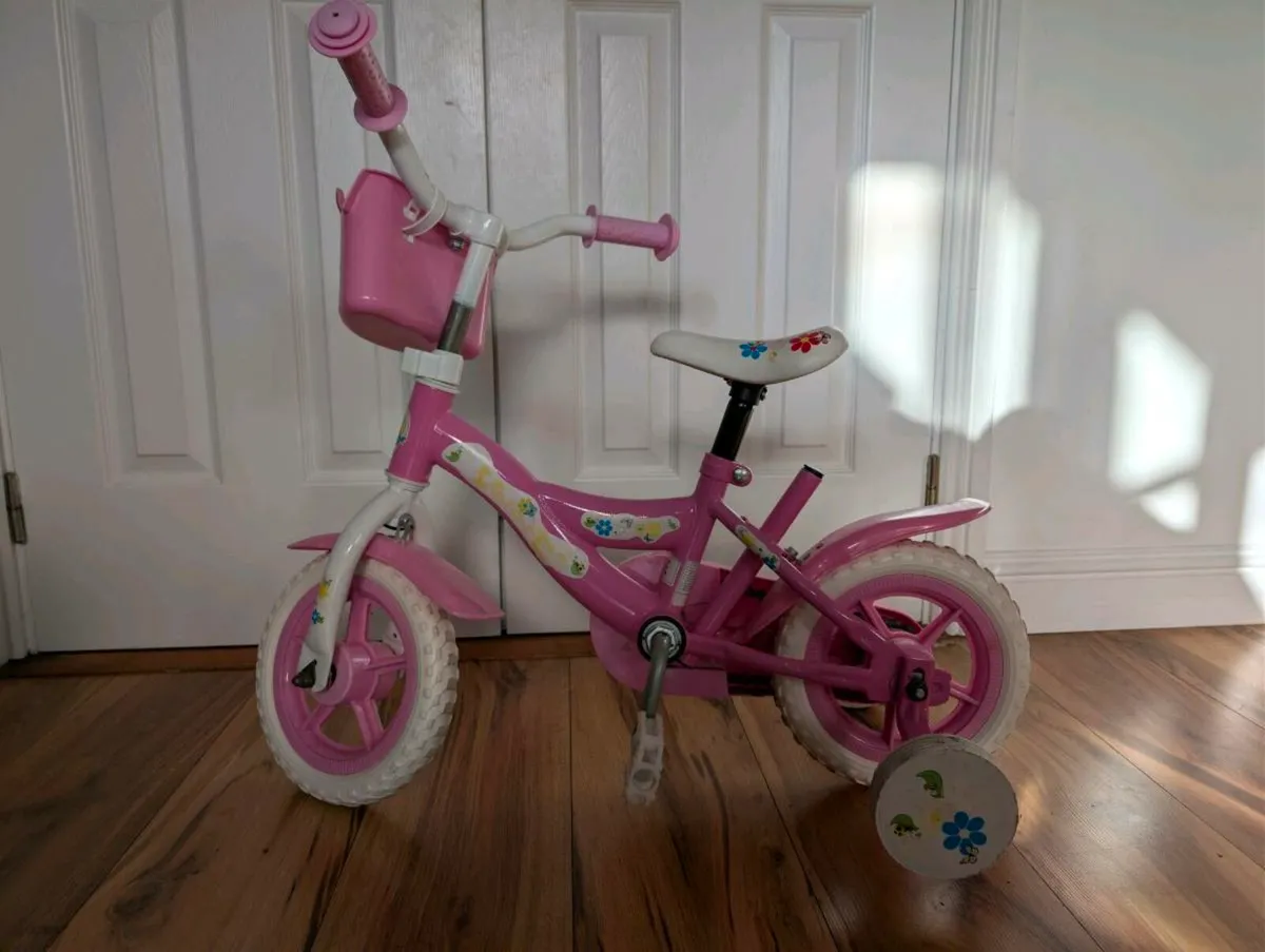 Kids girls bike - Image 1