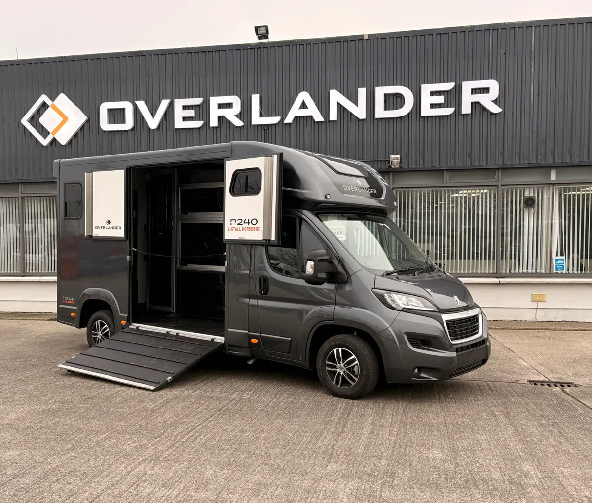 Overlander 2 Stall Horsebox - Image 1