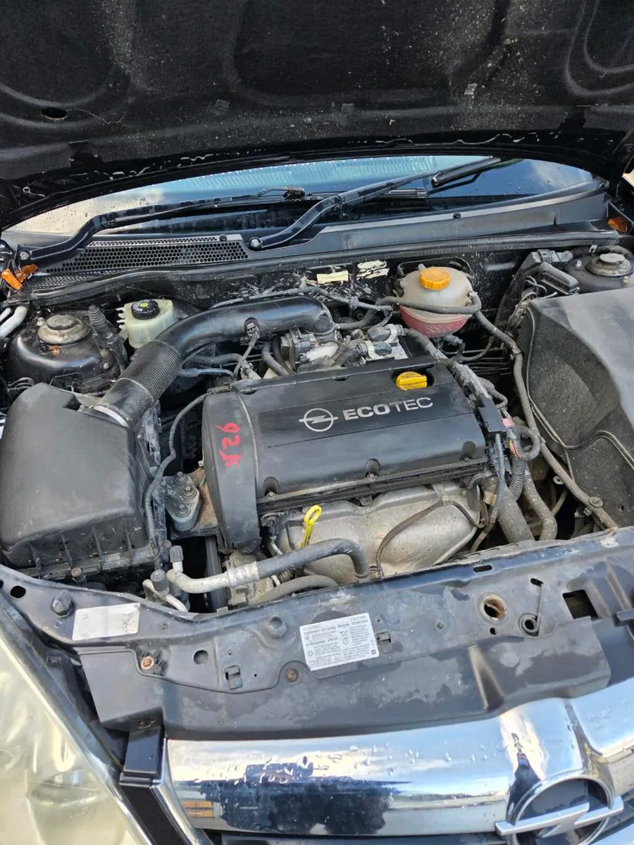 06 Opel Vectra 1.6 petrol manual - Image 3