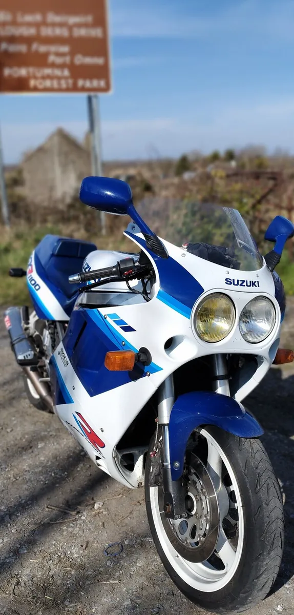 89 gsxr 1100 in immaculate condition - Image 3