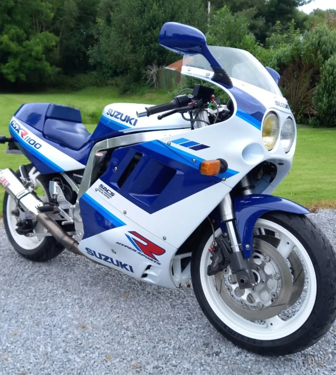 89 gsxr 1100 in immaculate condition - Image 1