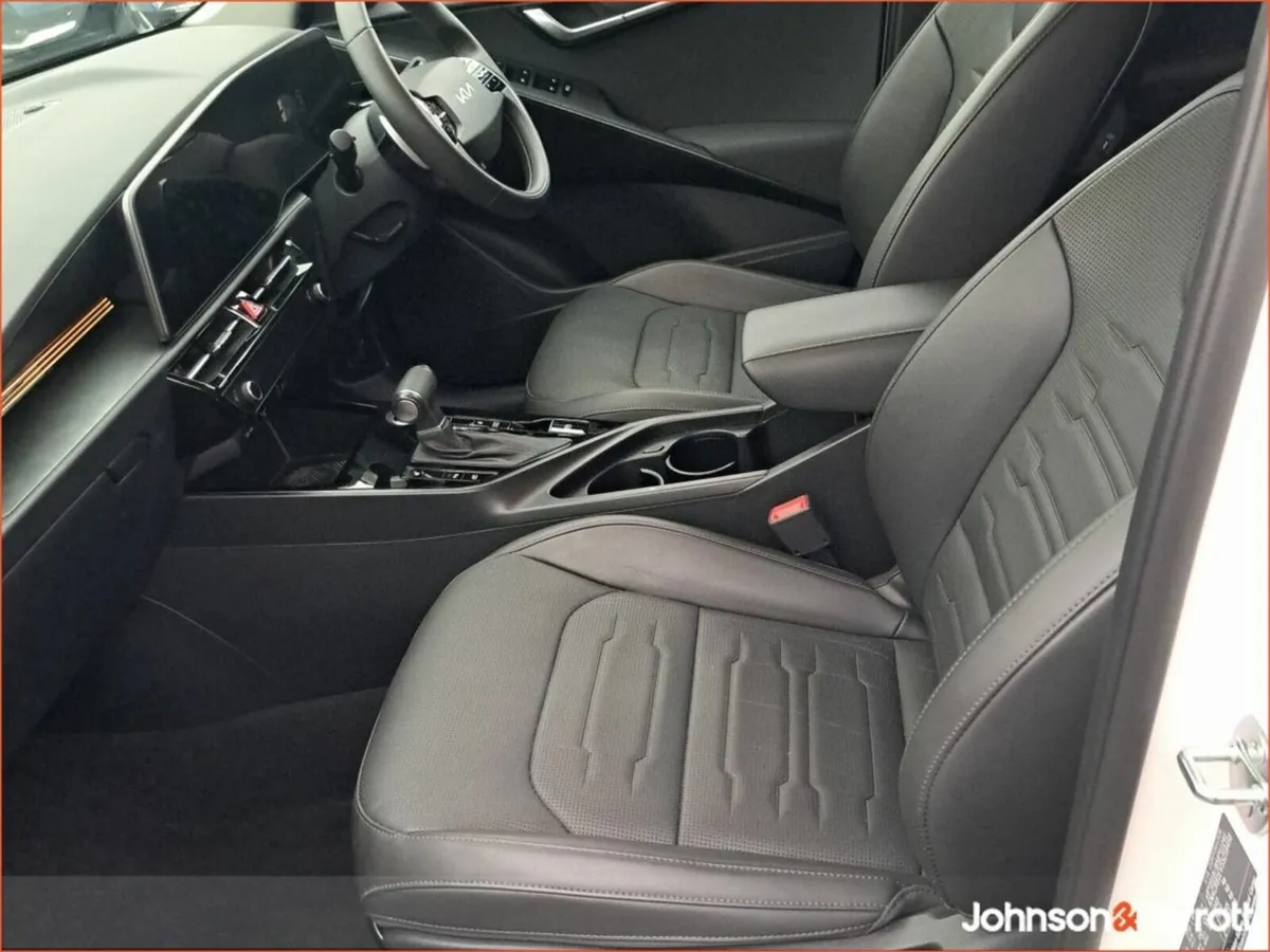 Kia Niro Niro K3 HEV 3.9% APR available - Image 4