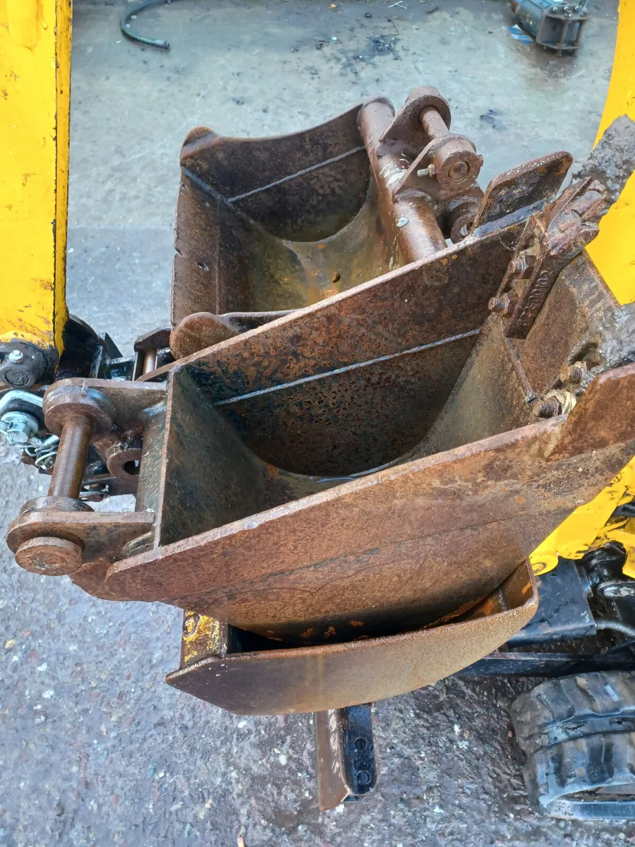 JCB 8008 cts - Image 2