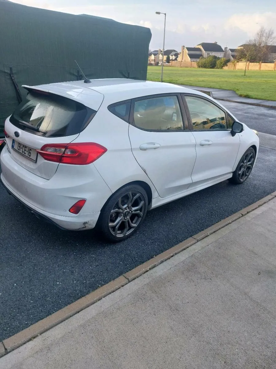 2019 ford fista st line - Image 4